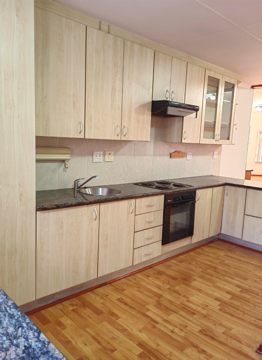 4 Bedroom Property for Sale in Wavecrest Eastern Cape